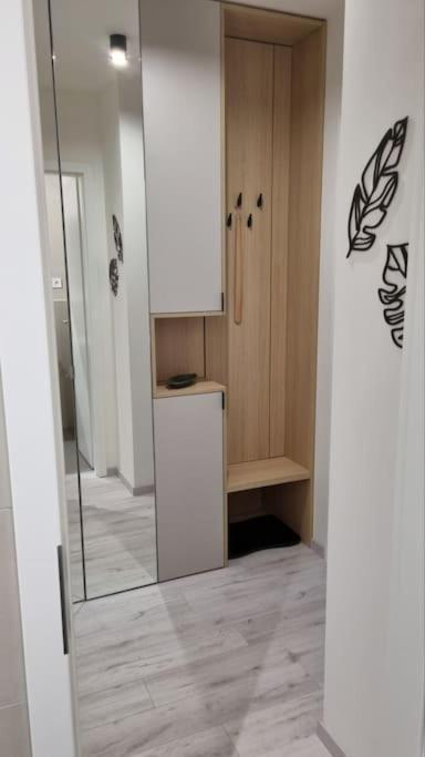 M&M1 Studio Apartment Near Center With Free Parking - Ac โกชิเซ ภายนอก รูปภาพ